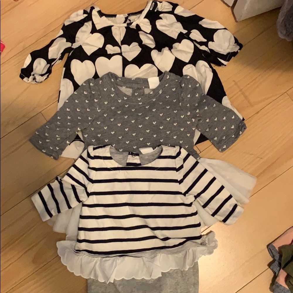 COPY - Baby gap 0-3 mth 3 different Long sleeve outfits